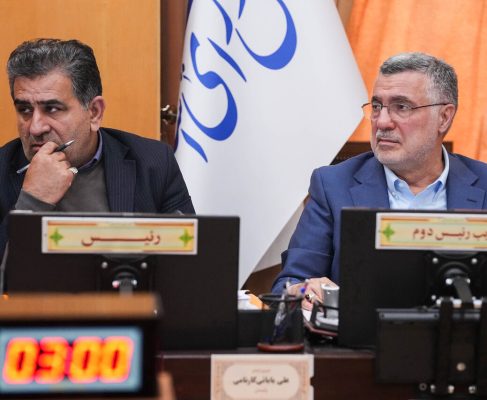 اعلام آمادگی وزیر بهداشت برای تبدیل وضعیت همه نیروهای شرکتی این وزارتخانه