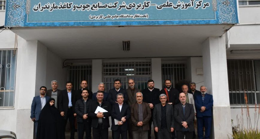 تبادل نظر اندیشکده حکمرانی و قانونگذاری استان مازندران با رئیس کمیسیون اجتماعی مجلس دکتر علی بابایی کارنامی  و عضو هیأت‌مدیره منطقه آزاد دکتر رحمانی