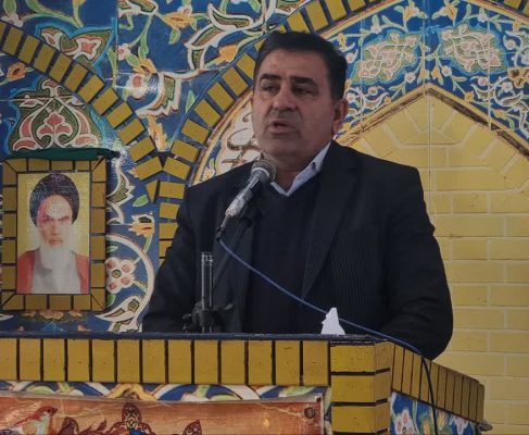 دکتر بابایی کارنامی در نماز جمعه مصلی کیاسر اعلام کرد:  نقش مردم، وحدت اجتماعی و عدالت‌محوری سه رکن  پیشرفت کشور است