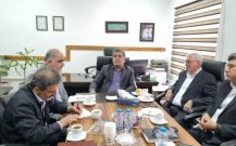 نشست دکتر بابایی کارنامی و اعضای هیأت مدیره سرمایه‌گذاری کارکنان صنایع چوب و کاغذ مازندران